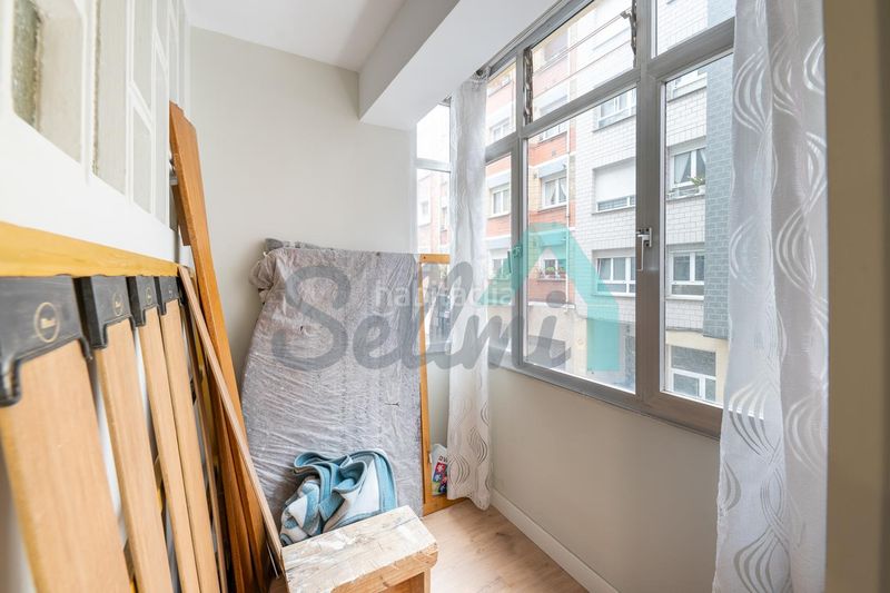 Foto b997d271-32d3-48e8-a111-fe5ce6f8a65c. Piso en Laviada Gijón