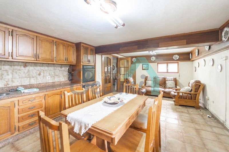 Foto 0633ab15-580c-4d8a-aafe-3f5cc8f1e063. Casa amb calefacció aparcament a Ribadeo