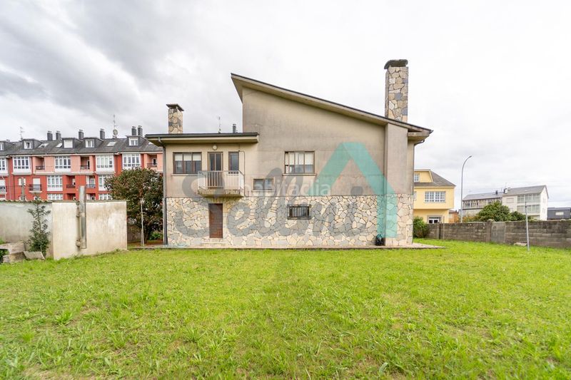 Foto 147ecac2-5633-45e7-be39-e21f61e6dfe3. Casa amb calefacció aparcament a Ribadeo