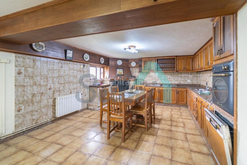 Foto 2a399a14-ff2c-4f90-a5b2-29f57c074873. Casa amb calefacció aparcament a Ribadeo