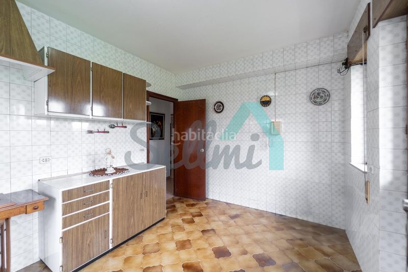 Foto 2c06b6e2-5180-44bc-a759-5b44e030cd92. Casa amb calefacció aparcament a Ribadeo