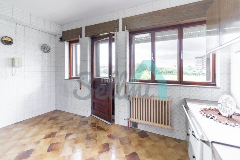 Foto 358e1c8e-7c5d-4c66-aeb8-669d7ddeb250. Casa amb calefacció aparcament a Ribadeo