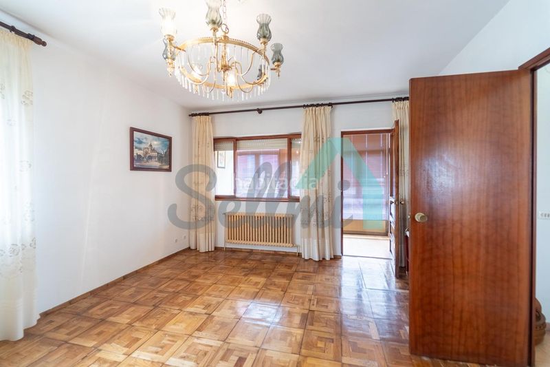 Foto 498e0257-780c-4dd9-8241-d083c2c26802. Casa amb calefacció aparcament a Ribadeo