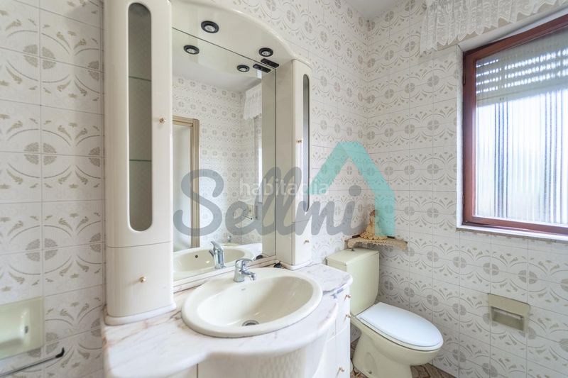 Foto 4eea7bb0-6e6f-4bb1-9085-86c73c5f61b8. Casa amb calefacció aparcament a Ribadeo