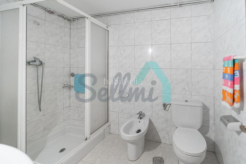 Foto c952820a-0d20-46d1-824c-7cc6b5431d75. Casa amb calefacció aparcament a Ribadeo