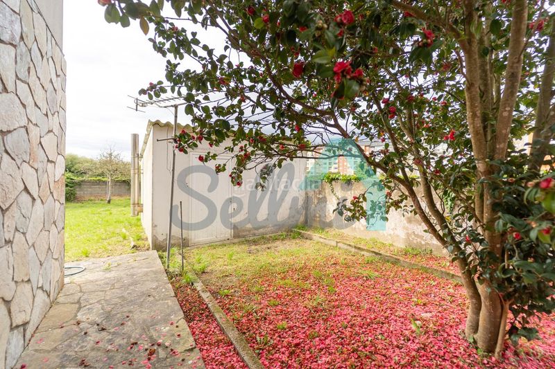 Foto d4a72f83-9e4d-4659-a719-a0d65127b2f0. Casa amb calefacció aparcament a Ribadeo