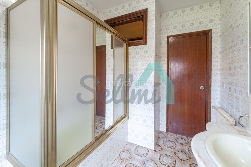 Foto d7f8be86-0b51-4e0c-b03b-c23de6bbbf11. Casa amb calefacció aparcament a Ribadeo