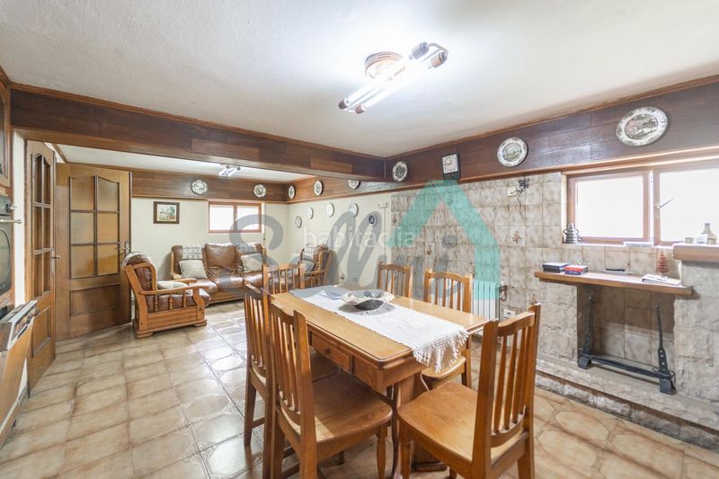 Foto f0e15774-dd54-4607-9506-e1f8548e43e6. Casa amb calefacció aparcament a Ribadeo