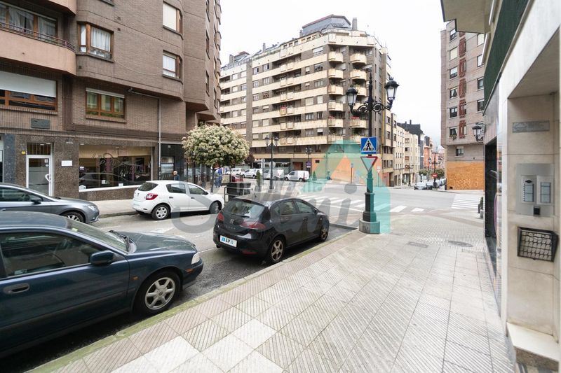 Foto 8b287ed5-2f00-422a-86e6-f46881dff926. Planta baixa amb calefacció a La Ería Oviedo