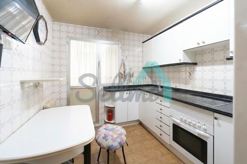 Foto d5290df6-f1af-42e2-9f70-9246b304a2ce. Planta baixa amb calefacció a La Ería Oviedo