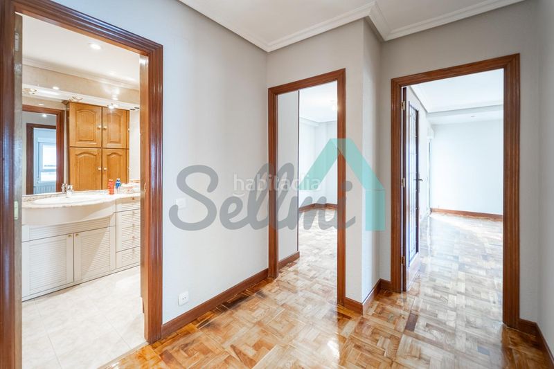 Foto 3d984b6e-6391-4e4c-831e-ca46e49e2fcf. Pis amb calefacció aparcament a Fozaneldi - Tenderina Oviedo