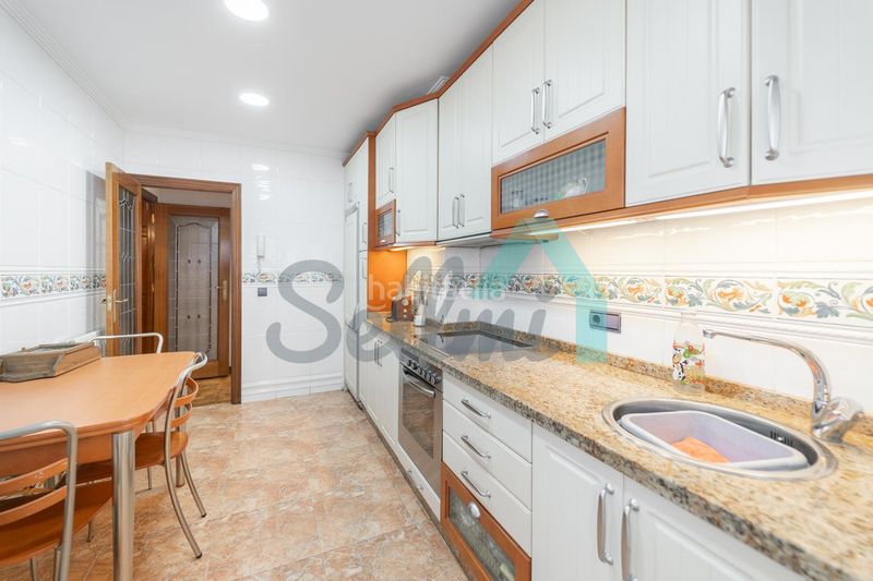 Foto 4984ef15-65ea-4800-8823-93215cbf4c9f. Pis amb calefacció aparcament a Fozaneldi - Tenderina Oviedo