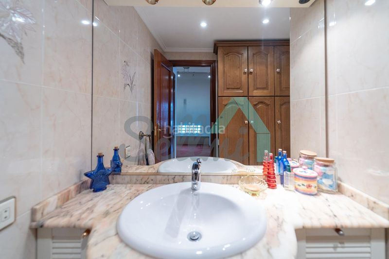 Foto 738b0f42-c488-4969-b315-5e9a6024ffbc. Pis amb calefacció aparcament a Fozaneldi - Tenderina Oviedo