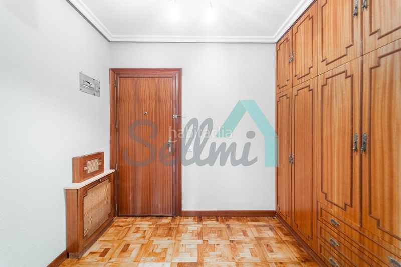 Foto 84431fc8-23db-46f3-bb13-f8e0b21bb355. Pis amb calefacció aparcament a Fozaneldi - Tenderina Oviedo