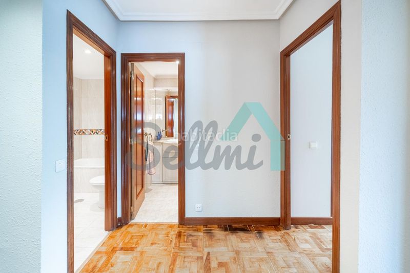 Foto dd48a4e6-0b66-422d-82fd-42505195cae5. Pis amb calefacció aparcament a Fozaneldi - Tenderina Oviedo