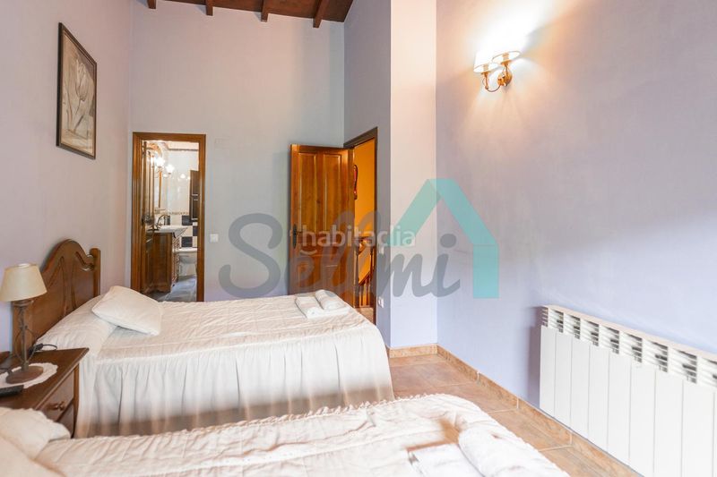 Foto 1d459980-39fc-43ed-a622-70974f901490. Casa amb calefacció a Quirós