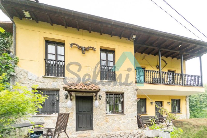 Foto 74db433d-1afb-4a9c-8e8e-3416557f8245. Casa amb calefacció a Quirós