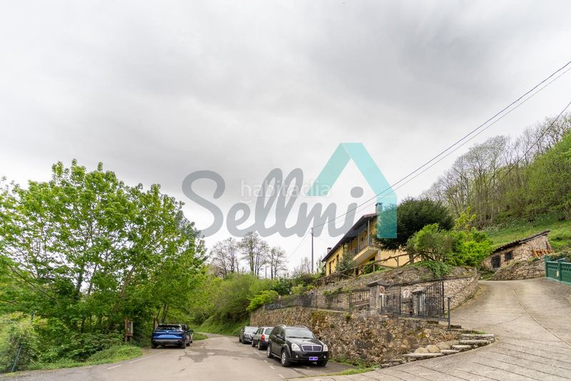 Foto 9873aef2-5fae-4582-aa92-e3278ffb555a. Casa amb calefacció a Quirós