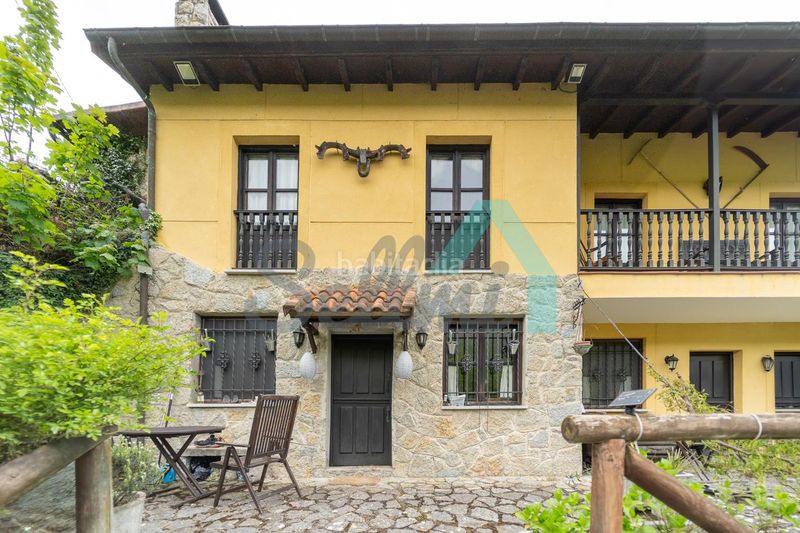 Foto a125b76f-29b0-42c6-a0a0-cc2845fefb4c. Casa amb calefacció a Quirós