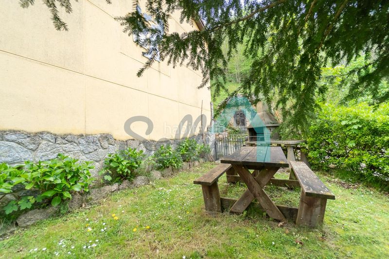 Foto d8a20f40-b106-4432-b937-3922d5969aa1. Casa amb calefacció a Quirós