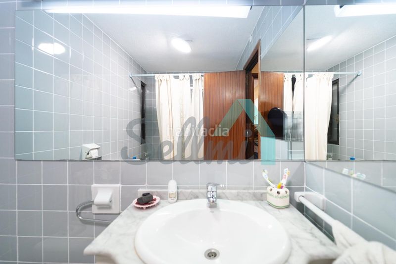 Foto 154ab0d5-e7f1-49f8-9429-d94e90761e03. Pis amb calefacció a Plaza de América Oviedo