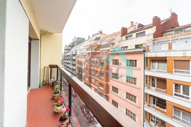 Foto 4cd5a0fc-f818-489b-91c4-40ef8eba10a3. Pis amb calefacció a Plaza de América Oviedo