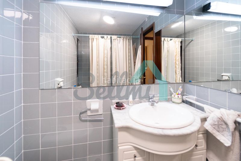 Foto 8ae7286f-9381-45c4-8e10-be6b90140a39. Pis amb calefacció a Plaza de América Oviedo