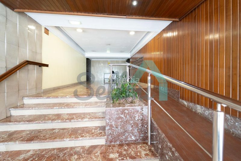 Foto 905ce490-9f10-414d-ad84-1f3b948a8c63. Pis amb calefacció a Plaza de América Oviedo