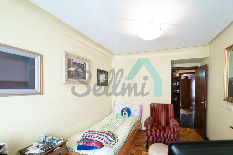 Foto b9ab4e2c-2f80-489c-a9ee-12d76910ea18. Pis amb calefacció a Plaza de América Oviedo