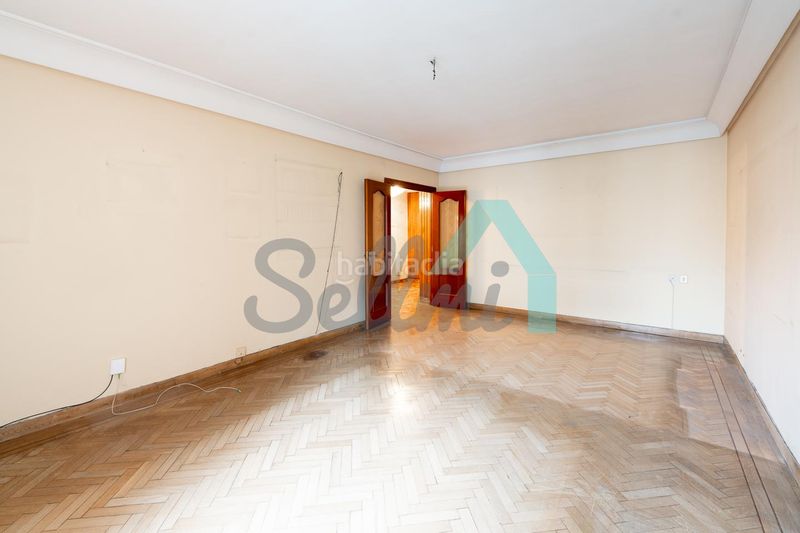 Foto 5673d9a7-634b-440c-866a-7c247a405a1d. Pis amb calefacció a Salesas - Foncalada - Campoamor Oviedo