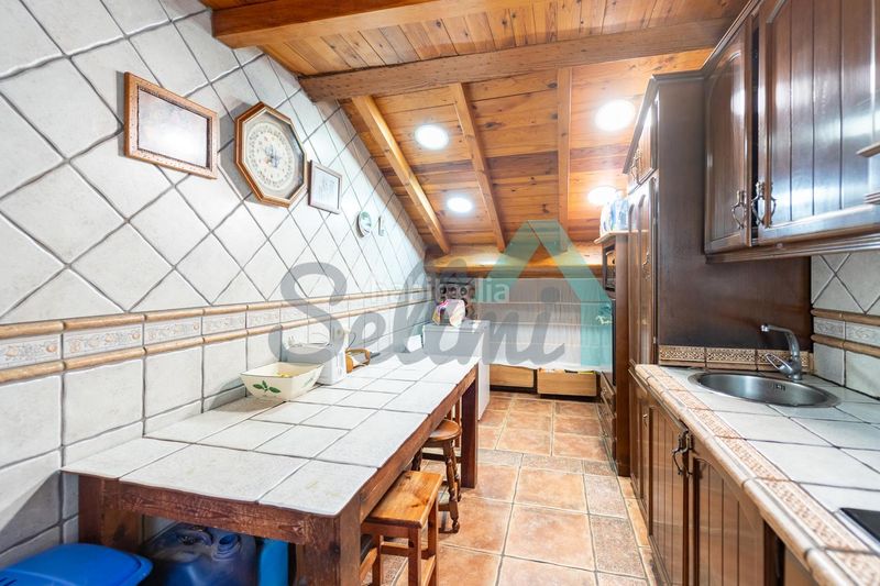 Foto 13af2ef8-668f-4cbf-af49-0e467824b084. Dúplex amb calefacció a Valdés