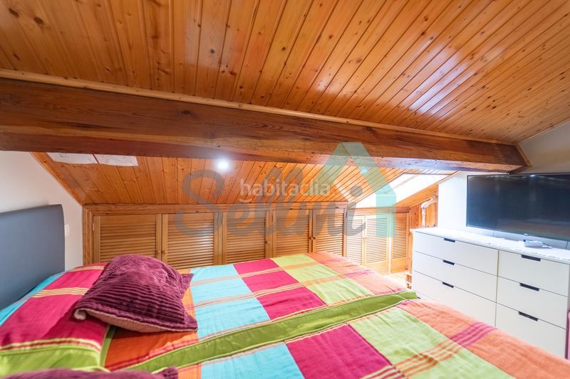 Foto 296dd465-4ad9-4a39-b024-2f6fce06b876. Dúplex amb calefacció a Valdés