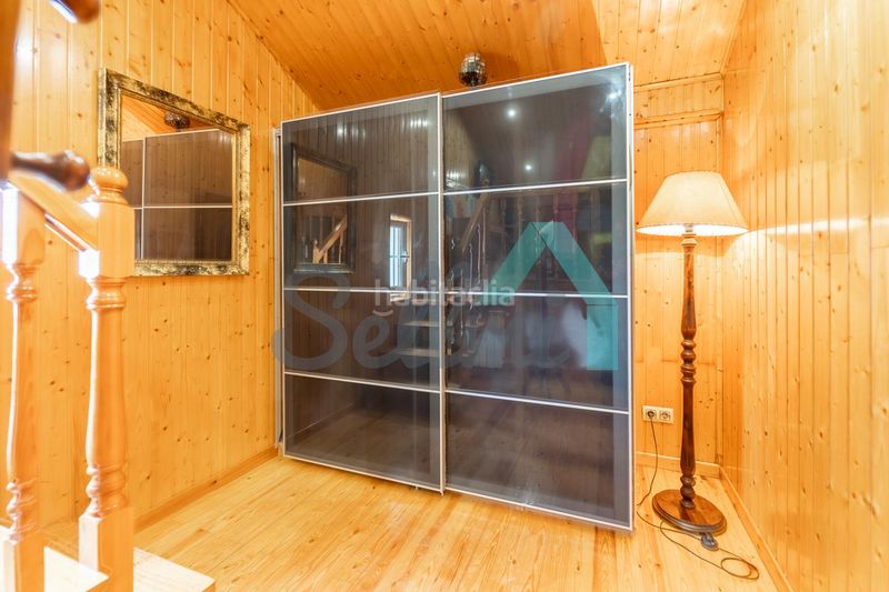 Foto fddde575-ac85-4c54-8375-36cf981baa6d. Dúplex amb calefacció a Valdés