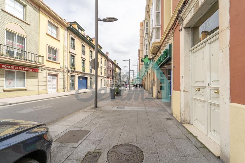 Foto 42a573df-d6ec-4094-b7ef-0515d0d7ccc1. Local comercial en Centro Avilés