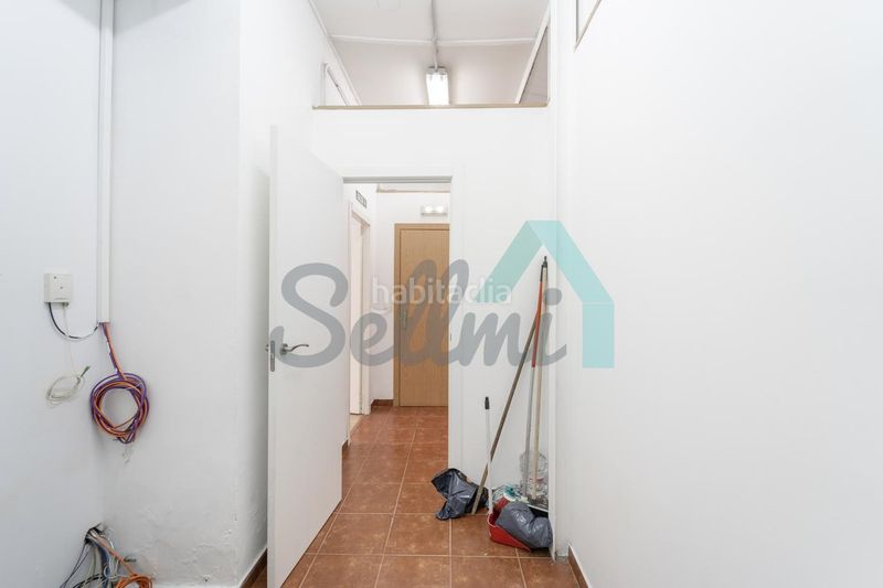 Foto becfe863-1f50-48d3-ba4a-8ac3f9d7b9b0. Local comercial en Centro Avilés