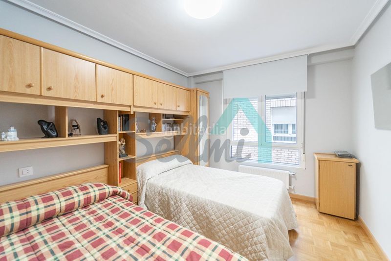 Foto e1e3dfb8-d6db-4567-b50f-f934311ddc72. Flat with heating parking in Vallobín Oviedo