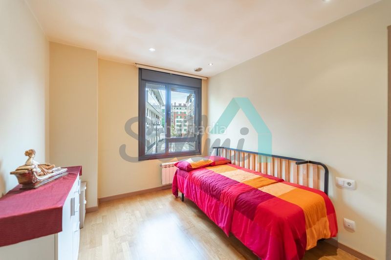 Foto 2e8fbdc5-0d15-41a8-bd60-bdbf7a17c1ab. Flat with heating parking in Huca - La Cadellada Oviedo