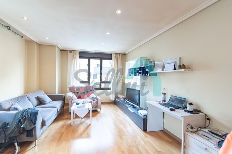 Foto 3b71c994-e1b6-4941-8860-bfa5caaab008. Flat with heating parking in Huca - La Cadellada Oviedo