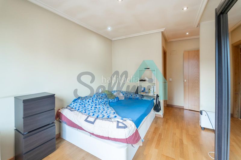 Foto 82a7d073-9b64-4b53-b13d-1e10660602a0. Flat with heating parking in Huca - La Cadellada Oviedo