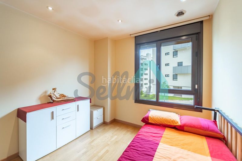 Foto c00b7354-e97a-450f-a72e-1267e21f90b5. Flat with heating parking in Huca - La Cadellada Oviedo