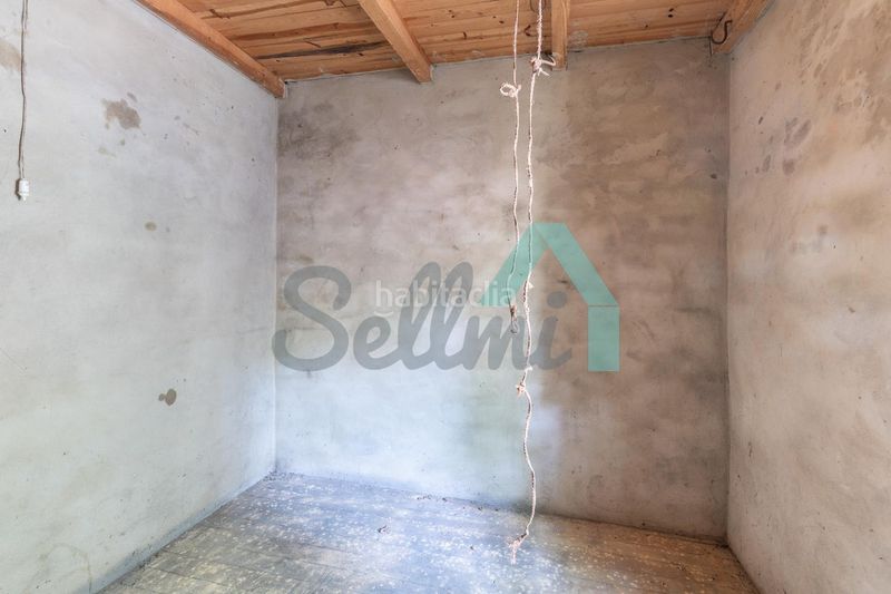 Foto 010a2dbe-51e4-4879-9637-fba3b29e42ef. Casa amb aparcament a Cangas del Narcea