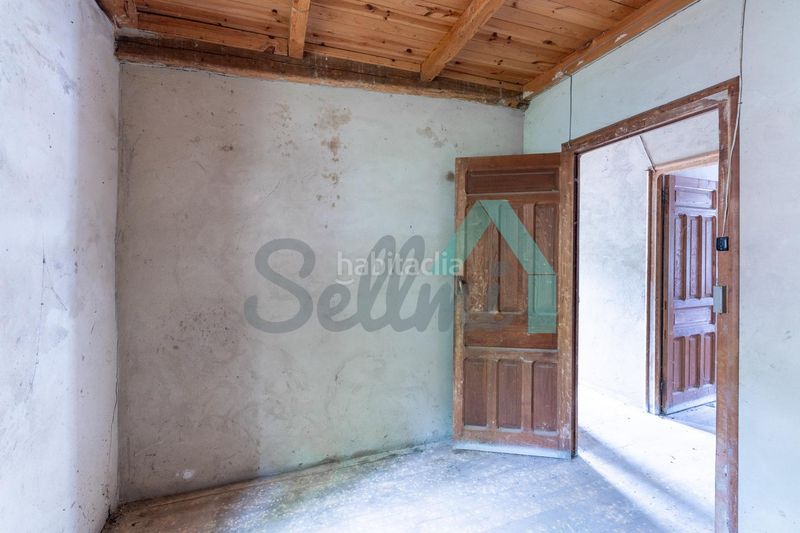 Foto 1a7ae362-9190-48c0-9d51-4c788cff1b65. Casa amb aparcament a Cangas del Narcea