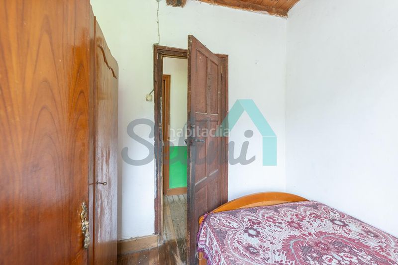 Foto 20456a6a-256a-4b14-83f4-154651520dbd. Casa amb aparcament a Cangas del Narcea