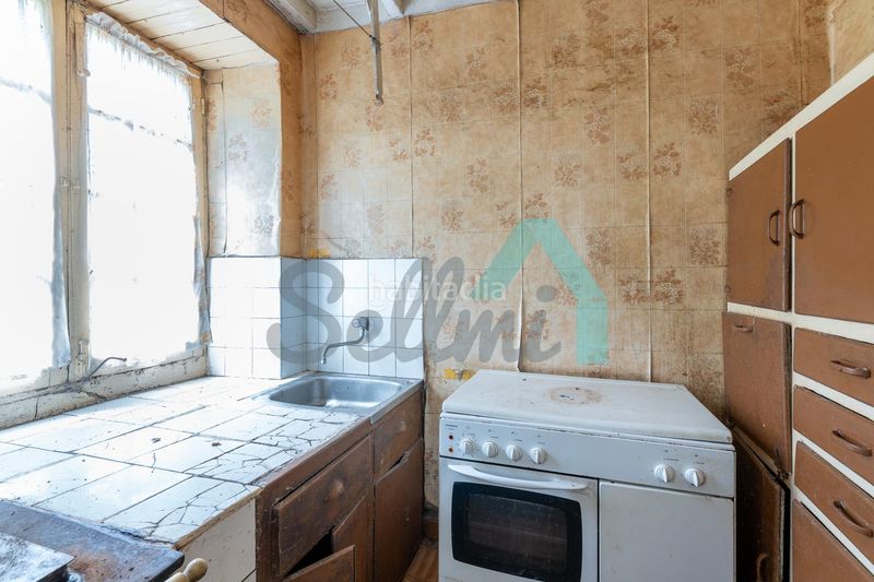 Foto 4a2b72ec-d40e-40c4-8c6c-378948db02df. Casa amb aparcament a Cangas del Narcea