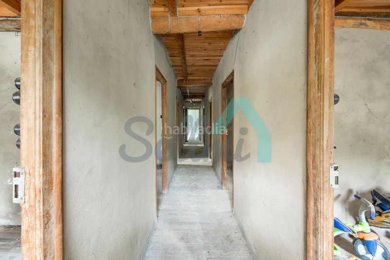 Foto 5b8c3306-7d3a-4577-ad63-4cff04adbe95. Casa amb aparcament a Cangas del Narcea
