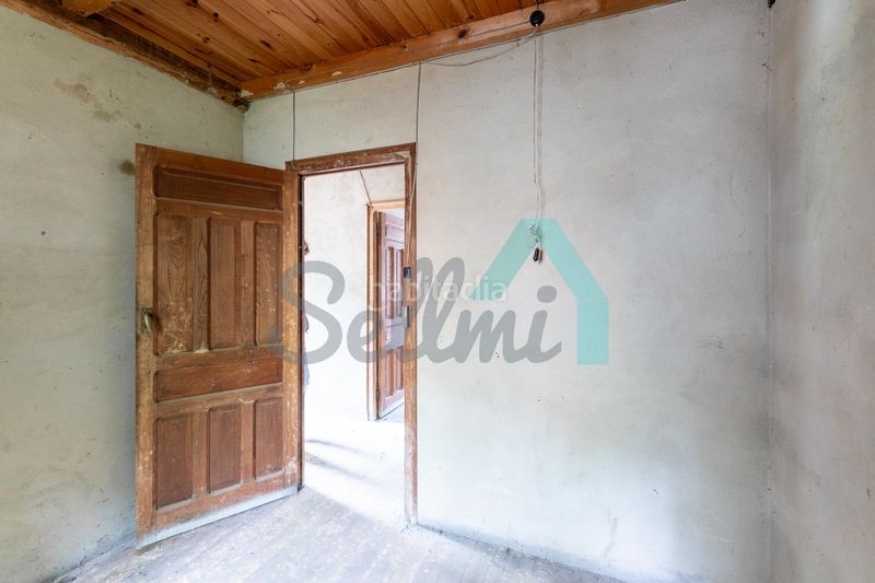 Foto 5e04eb64-d312-4fc3-b7de-6d627701edf3. Casa amb aparcament a Cangas del Narcea