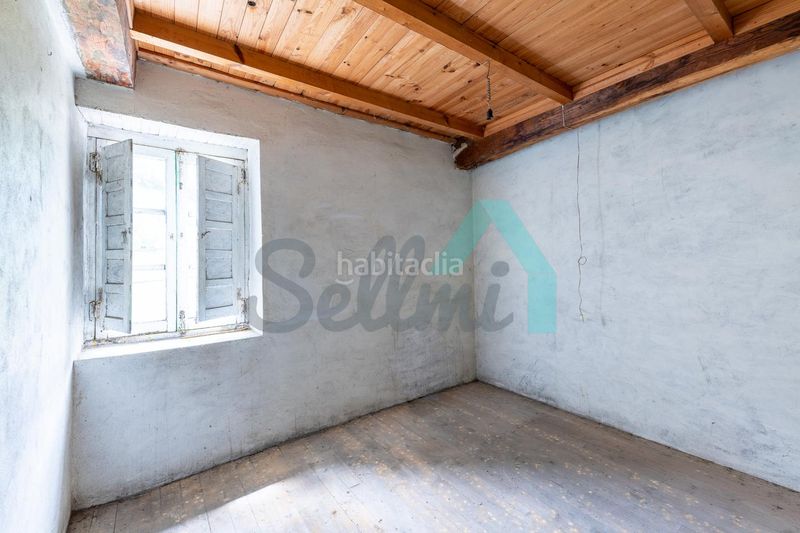 Foto 7cb74a30-8910-4509-a6b5-d906f78b68cc. Casa amb aparcament a Cangas del Narcea