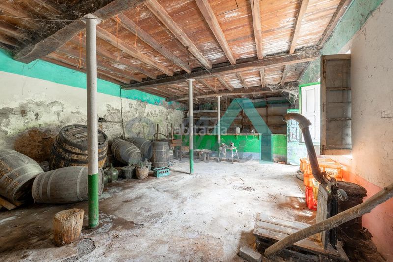 Foto 939fb677-50ba-4e85-b6dd-066846f36114. Casa amb aparcament a Cangas del Narcea