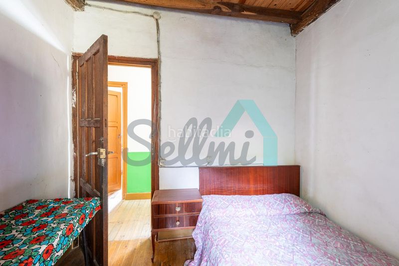 Foto 9afb972b-f5ea-4485-9d16-474684c7778c. Casa amb aparcament a Cangas del Narcea