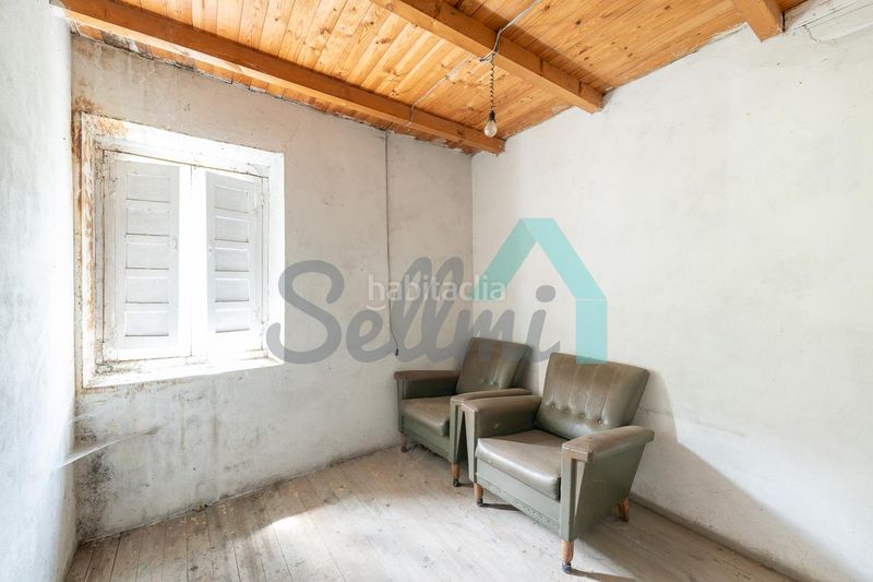 Foto c1dd52af-0011-4bbe-a68e-2087071ddef7. Casa amb aparcament a Cangas del Narcea